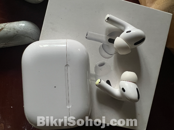 Apple AirPods Pro 1st Generation